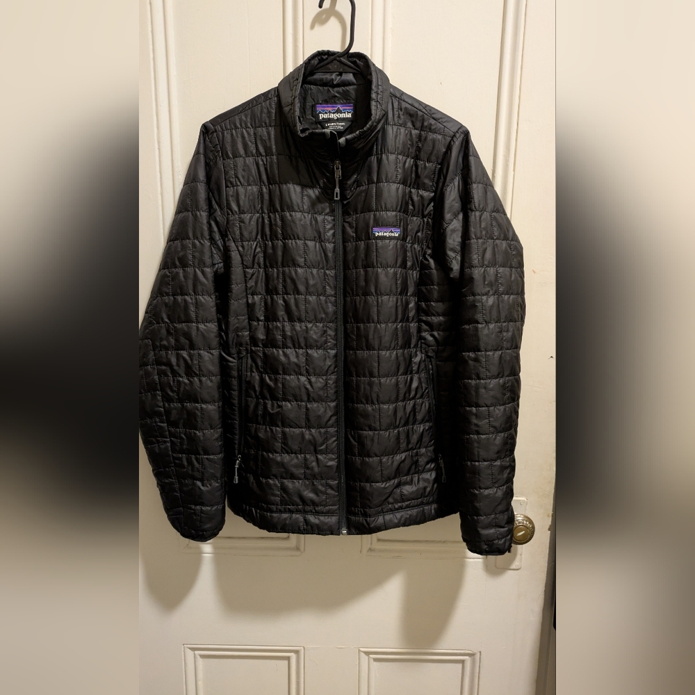Patagonia Women's Black Puffer Jacket